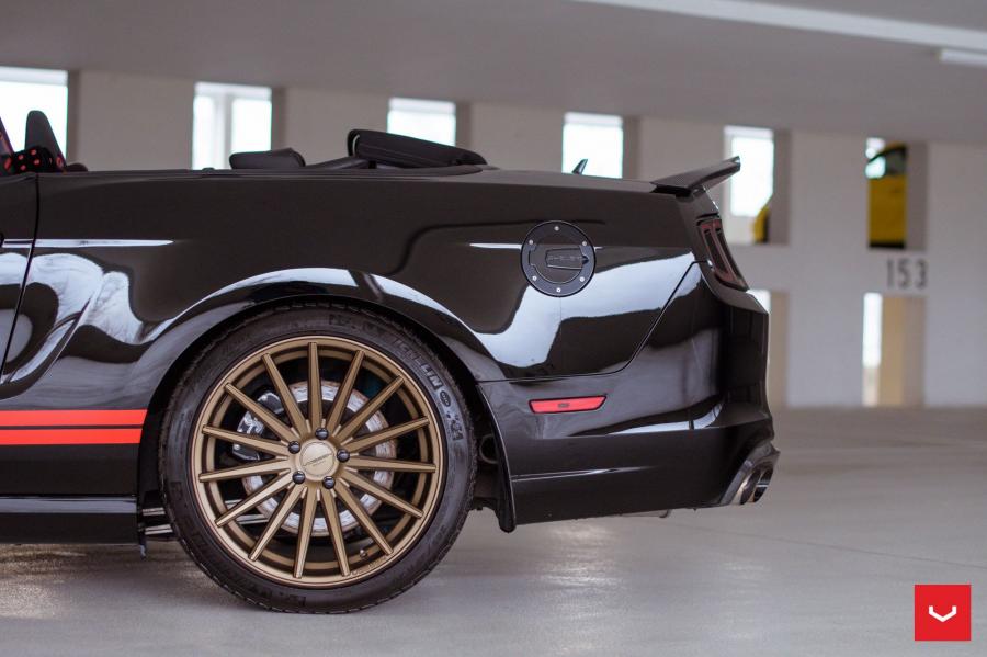 Детали экстерьера Shelby GT500 Convertible on Vossen Wheels (VFS2) 2017 года  (фото 11 из 30)